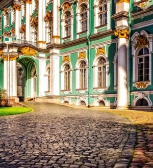 «Проданные сокровища России»