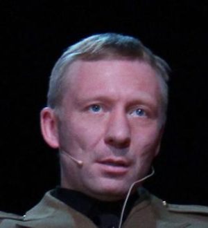 Актер Дмитрий Куличков сообщил, что между ним и Викторией Исаковой существует взаимная симпатия