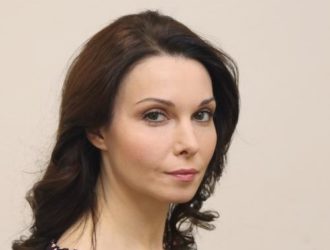 Актриса Александра Урсуляк призналась, что всегда боится «подвести фамилию»
