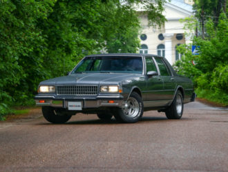 Компьютеризированный карбюратор и нереальная подвеска: опыт владения Chevrolet Caprice III