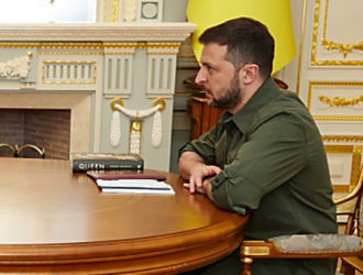 Эксперты прокомментировали возможную отставку Зеленского после ухода Джонсона