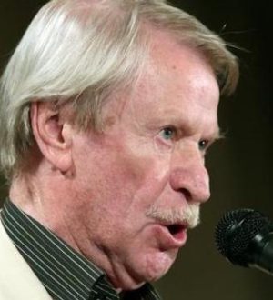 Директор актера Ивана Краско рассказал, что госпитализированный ранее актер намерен 24 июля выйти на сцену
