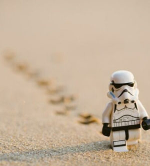 Lego полностью уходит из России