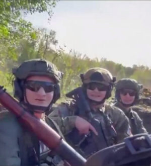 Кадыров опубликовал видео участия в бою своих несовершеннолетних сыновей