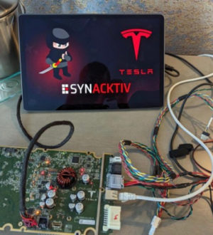 Хакерам удалось взломать Tesla Model 3 (3 фото)