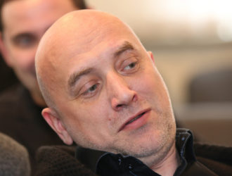 “Сосед Прилепина буянил”: покушение на писателя приняли за ДТП