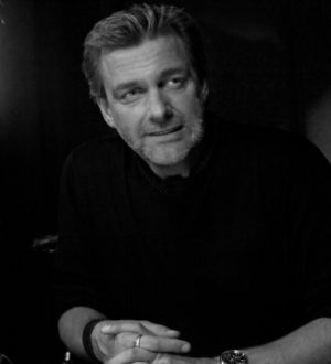 На съемках в Италии умер актер Рэй Стивенсон. Причины не называются