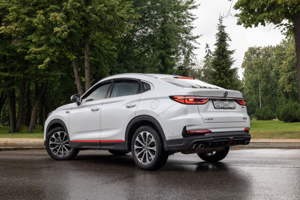 Тест-драйв Changan CS85: как тебе такое, BMW X4? Тест-драйв Changan CS85: как тебе такое, BMW X4?