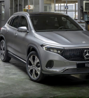 Mercedes-Benz обновил внешность кроссоверов EQA и EQB