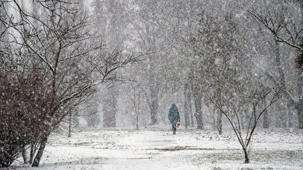 Центральный городской пляж "Маяк" в Сочи первым открыли после шторма