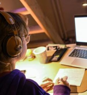 Сотрудник ФСИН заставил 10-летнюю девочку раздеться на камеру и прислать ему видео