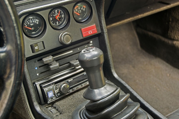 Вечно молодой: опыт владения Porsche 924 Вечно молодой: опыт владения Porsche 924
