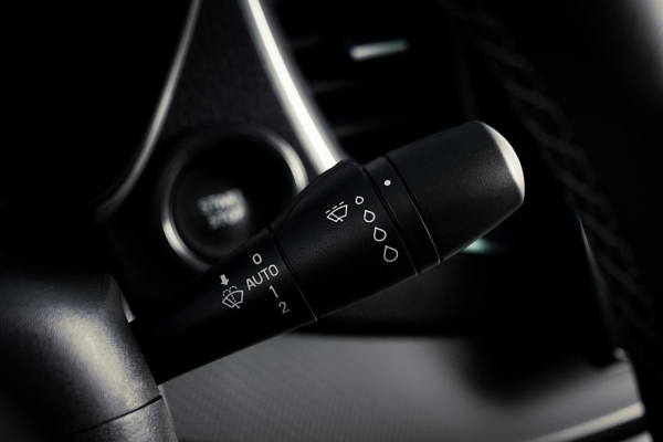 Обретение утраченного: тест-драйв Lada Vesta с ESC и расширенным списком опций Обретение утраченного: тест-драйв Lada Vesta с ESC и расширенным списком опций