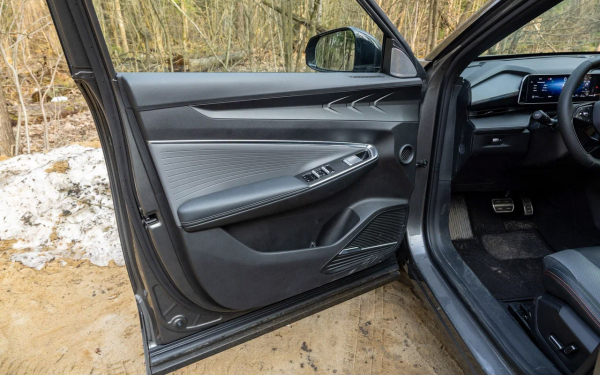 
            Головоломку заказывали? XCite X-cross 7 vs Geely Cityray
        