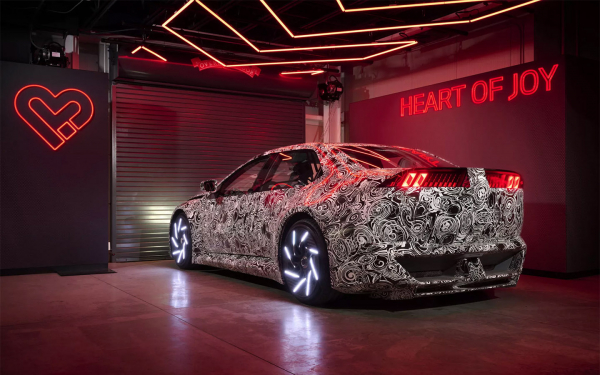 BMW против китайских спорткаров: 6 любопытных новинок Шанхайского салона
BMW против китайских спорткаров: 6 любопытных новинок Шанхайского салона