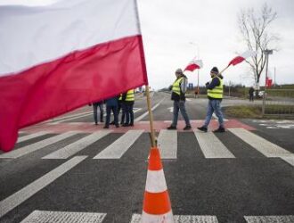 Польские перевозчики разочаровались и готовятся вновь перекрыть границу с Украиной