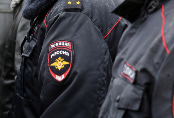 Пенсионеры разгромили аудиосистему из-за громкой музыки в Ленобласти