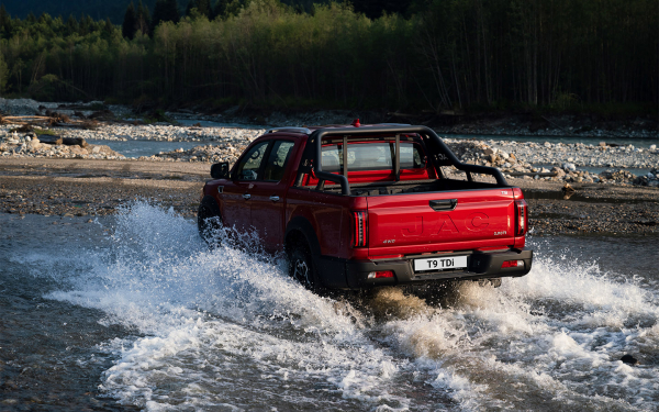 Внутренние разногласия. Мы сравнили дизельный и бензиновый JAC T9
Внутренние разногласия. Мы сравнили дизельный и бензиновый JAC T9