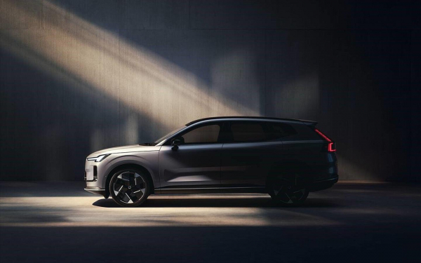Оцените новый Volvo XC70. Такого вы точно не видели
Оцените новый Volvo XC70. Такого вы точно не видели