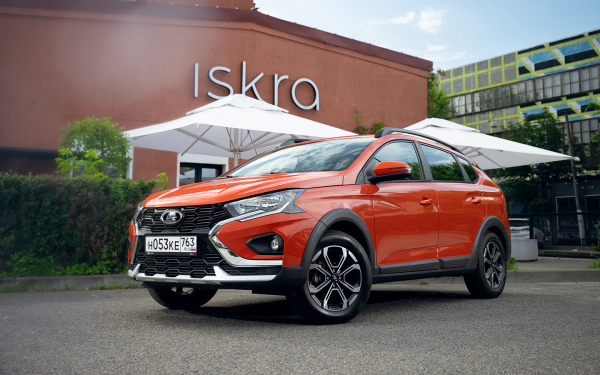 Продажи есть, машин — нет. Как мы пытались купить новую Lada Iskrа
Продажи есть, машин — нет. Как мы пытались купить новую Lada Iskrа