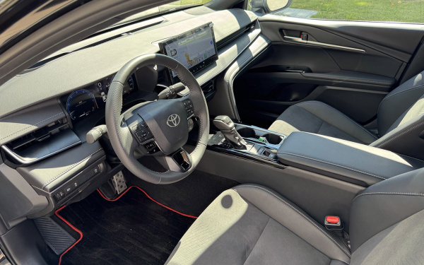 Прощай, 3 и 5. Мы поездили на новой Toyota Camry из КНР и очень удивились
Прощай, 3 и 5. Мы поездили на новой Toyota Camry из КНР и очень удивились