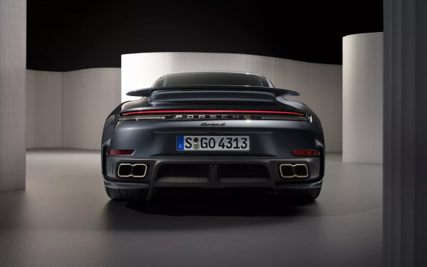 Porsche показал самый мощный 911 Turbo S в истории. Пять фактов о новинке
Porsche показал самый мощный 911 Turbo S в истории. Пять фактов о новинке