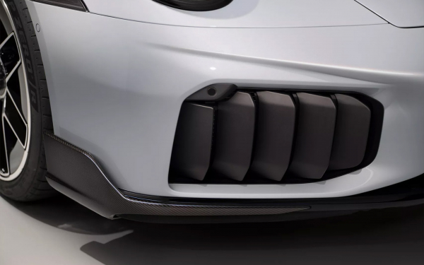 Porsche показал самый мощный 911 Turbo S в истории. Пять фактов о новинке
Porsche показал самый мощный 911 Turbo S в истории. Пять фактов о новинке