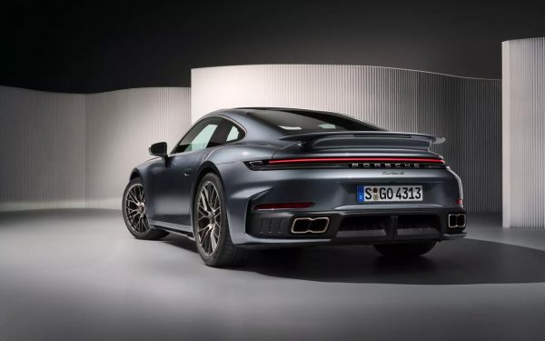 Porsche показал самый мощный 911 Turbo S в истории. Пять фактов о новинке
Porsche показал самый мощный 911 Turbo S в истории. Пять фактов о новинке