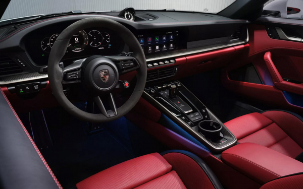 Porsche показал самый мощный 911 Turbo S в истории. Пять фактов о новинке
Porsche показал самый мощный 911 Turbo S в истории. Пять фактов о новинке