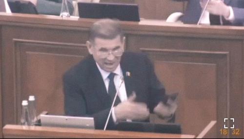 В «появлении геев*» в Молдове виноват Пушкин, уверен молдавский депутат В «появлении геев*» в Молдове виноват Пушкин, уверен молдавский депутат