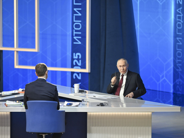 Французская газета объясняет, какие сигналы Владимир Путин послал Западу