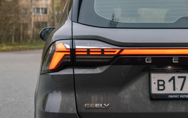 
            Одинаково разные. Мы сравнили Geely Okavango и Jetta VS7
        