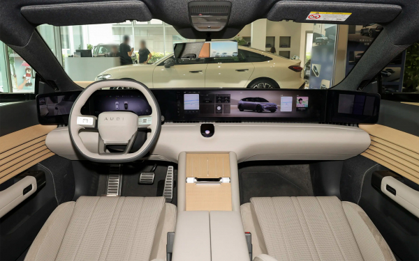 Новый AUDI без колец появился в России. Мы узнали цену и характеристики
Новый AUDI без колец появился в России. Мы узнали цену и характеристики