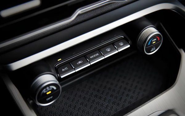 Почувствуйте разницу. Мы сравнили кроссоверы Geely Coolray и Belgee X50
Почувствуйте разницу. Мы сравнили кроссоверы Geely Coolray и Belgee X50