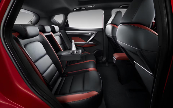 Почувствуйте разницу. Мы сравнили кроссоверы Geely Coolray и Belgee X50
Почувствуйте разницу. Мы сравнили кроссоверы Geely Coolray и Belgee X50