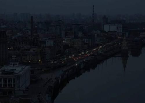 В Киеве почти тотальный блэкаут В Киеве почти тотальный блэкаут