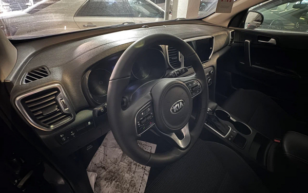 Задиры, запреты и кредит. Как мы искали Kia Sportage по низу рынка
Задиры, запреты и кредит. Как мы искали Kia Sportage по низу рынка