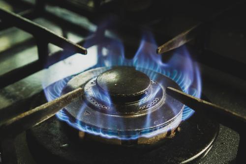 Европа отказывается от дешёвого российского газа на фоне опустошения своих хранилищ
