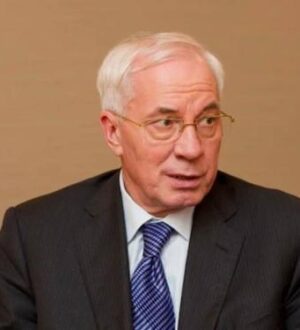 Запад почти полностью контролирует земли и недра Украины, — Николай Азаров