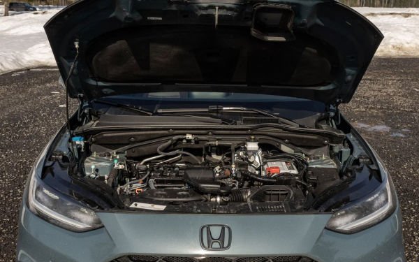 Уроки физкультуры. Мы испытали новый кроссовер Honda ZR-V
Уроки физкультуры. Мы испытали новый кроссовер Honda ZR-V