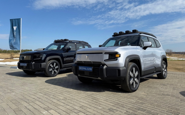 
            Новый Infiniti FX, самая дорогая Vesta и экспортная Volga. Итоги недели
        