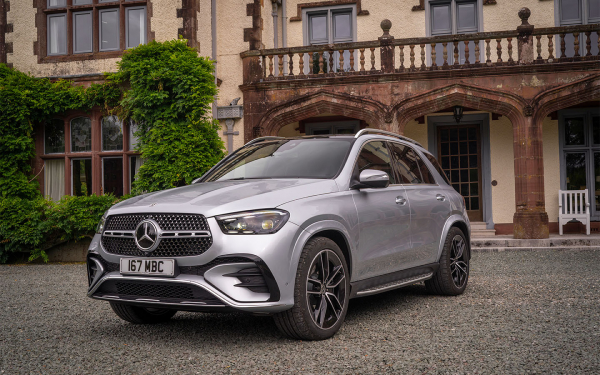 Новые Mercedes-Benz GLE и GLS приедут в Россию. Дилеры назвали сроки
Новые Mercedes-Benz GLE и GLS приедут в Россию. Дилеры назвали сроки