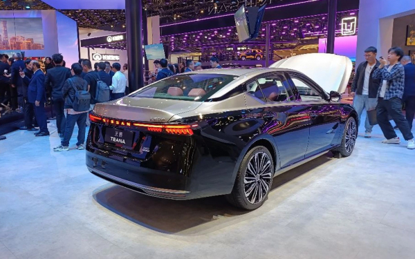 
            Самые интересные седаны Пекинского автосалона. Оцените новинки
        
