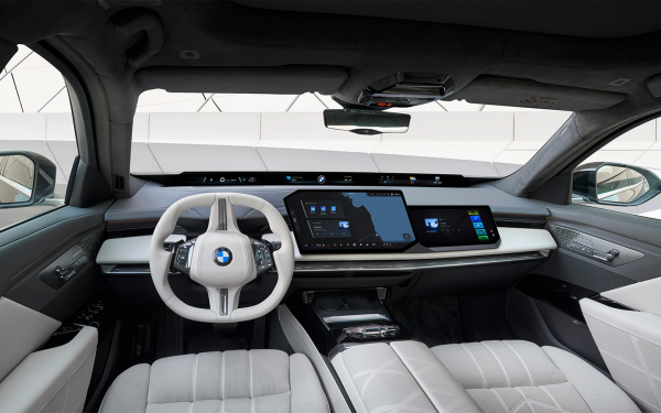 Представлен обновленный BMW 7 Series. Версии и оснащение
Представлен обновленный BMW 7 Series. Версии и оснащение