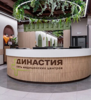 Сосудистые звездочки и сеточки на ногах: как флеболог возвращает красоту без хирургии