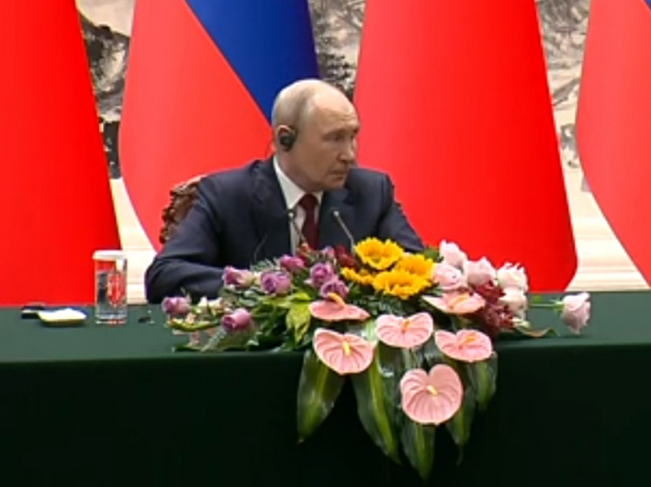 «Роскошь и королевская власть»: на переговорах Си Цзиньпин послал Путину тайный знак