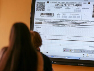 Болезнь, кормление грудью или беда: может освободить учителя от дежурства на ОГЭ и ЕГЭ