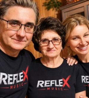 «Освоила нейросеть»: мама создателя группы REFLEX стала блогершей в 85 лет
