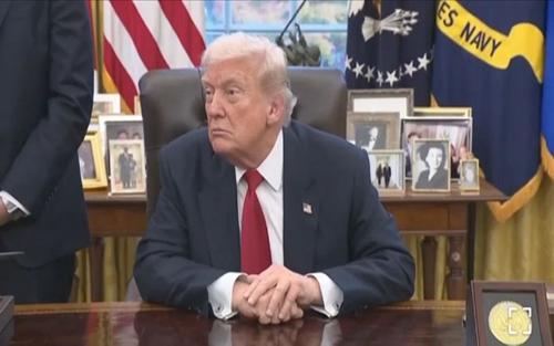 Попытка очередного покушения на Трампа? 