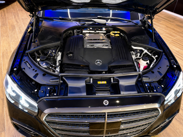Он общается с другими авто. Обзор первого в России Mercedes S-Class 2026
Он общается с другими авто. Обзор первого в России Mercedes S-Class 2026